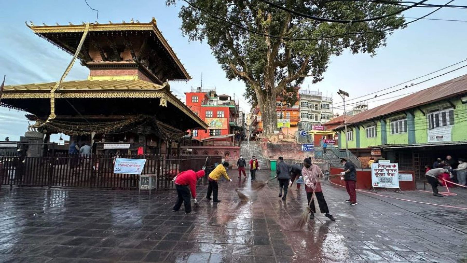 मनकामना केबुलकारको २५औं वार्षिकोत्सवमा सरसफाइ र रक्तदान